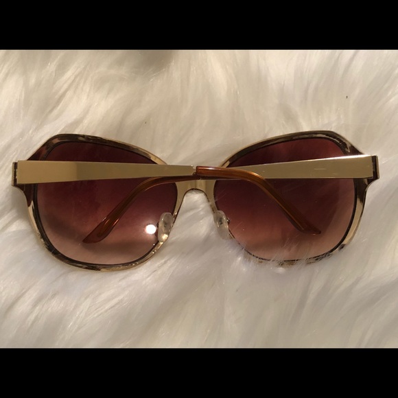 Forever 21 sunglasses - Picture 2 of 3
